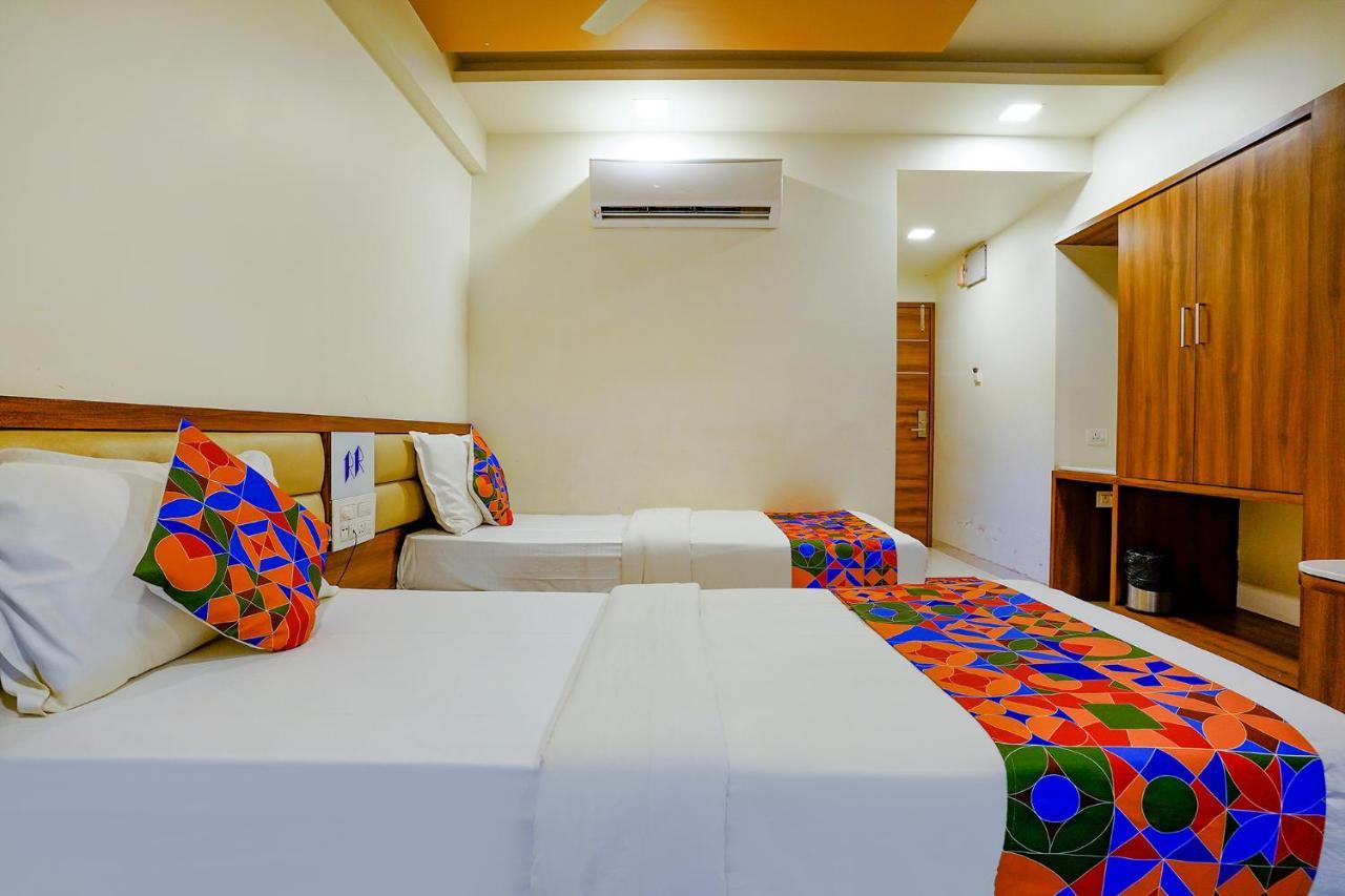Fabhotel Ramjis Residency Нашик Екстер'єр фото