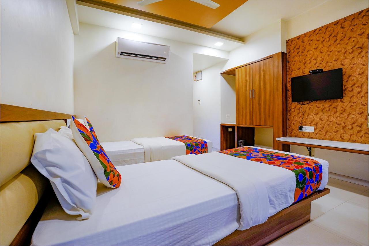Fabhotel Ramjis Residency Нашик Екстер'єр фото