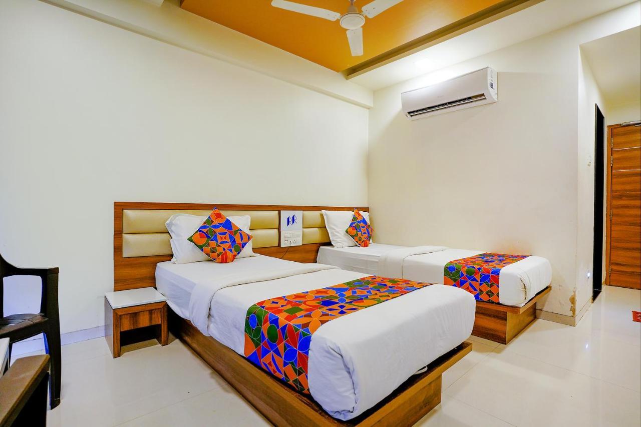 Fabhotel Ramjis Residency Нашик Екстер'єр фото