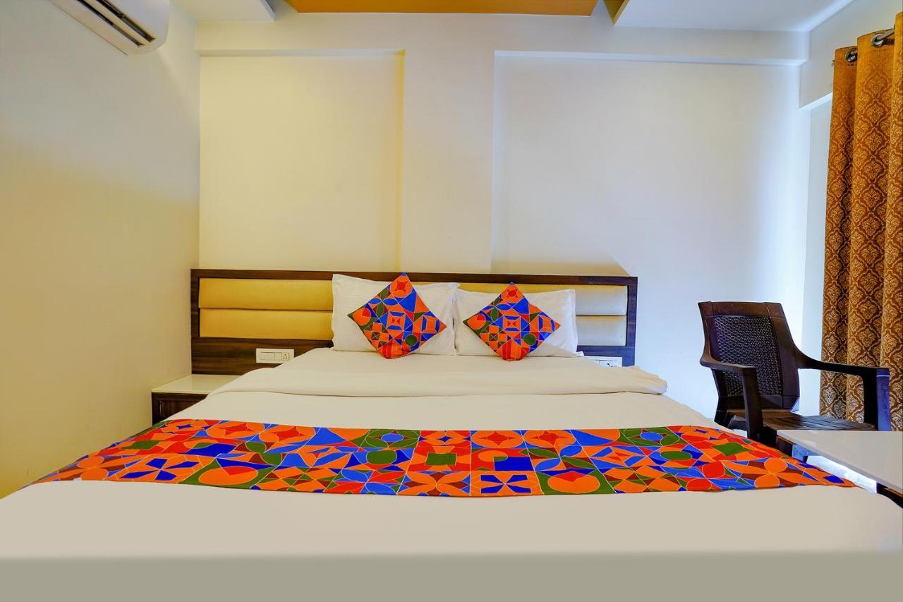 Fabhotel Ramjis Residency Нашик Екстер'єр фото